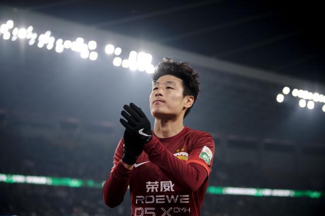 低迷!武磊7次射门0收获 两失绝佳机会+吊射变回传