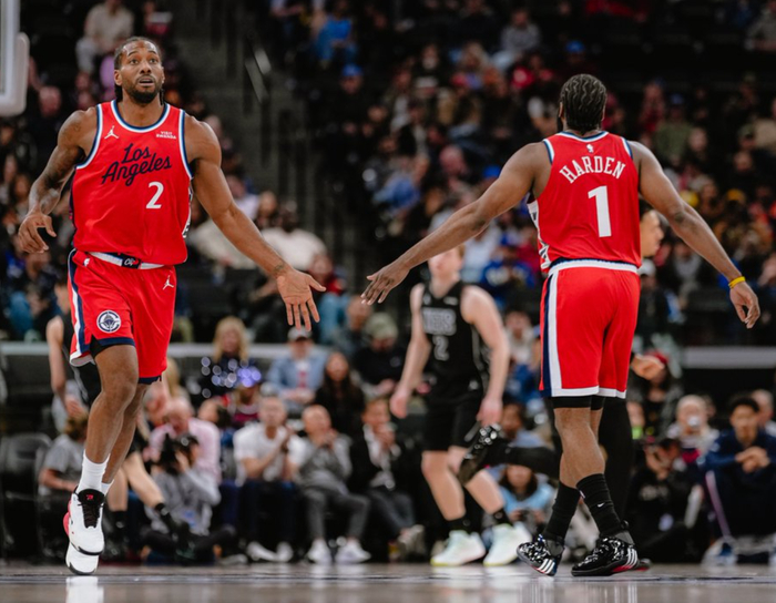 HTH网站-泰伦卢盛赞哈登扛起球队！快船距前六仅4.5胜场 官方晒8数据力挺登哥|詹姆斯·哈登|菲尼克斯太阳队|洛杉矶湖人队|波特兰开拓者队|金州勇士队_新浪体育_新浪新闻