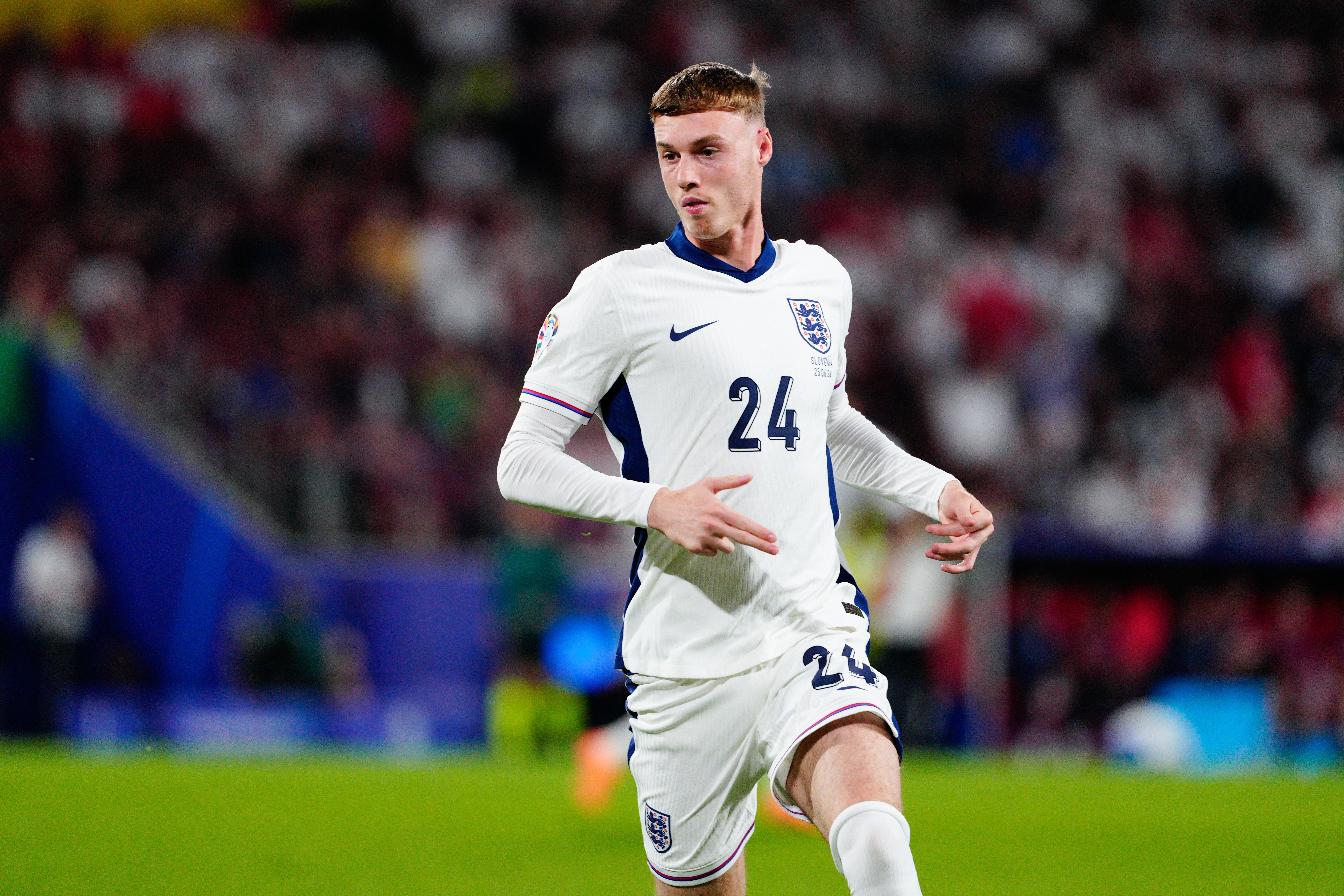 HTH直播-电讯报英格兰球员评分：本·怀特、梅努、帕尔默、福登4分最低